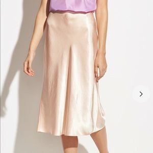 Vince midi slip skirt in Lychee, xs